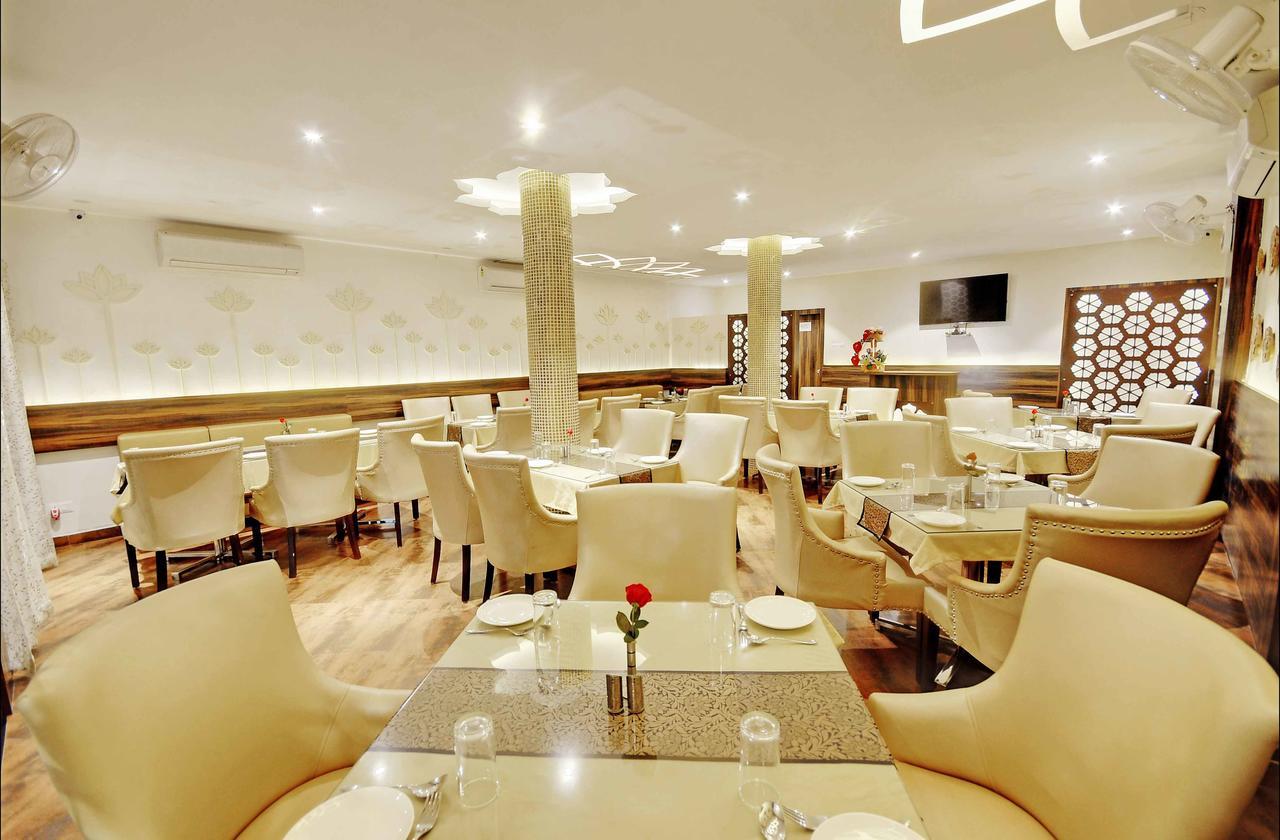Anurag Hotel Катра Екстериор снимка